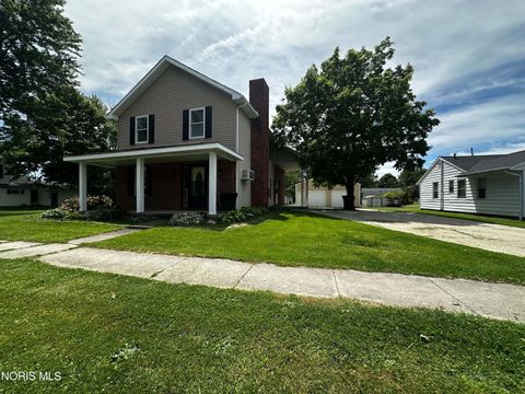 Photo of 307 W Jackson Street, West Unity, OH 43570 (MLS # 10008475)