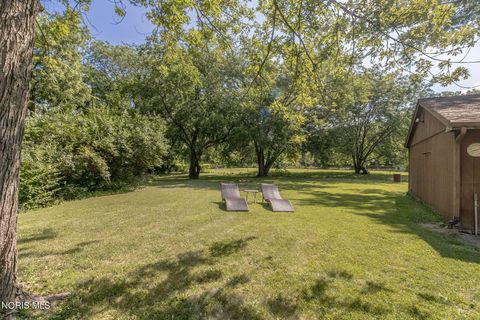 Tiny photo for 28570 Simmons Road, Perrysburg, OH 43551 (MLS # 10009997)