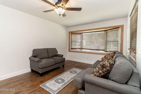 Tiny photo for 28570 Simmons Road, Perrysburg, OH 43551 (MLS # 10009997)