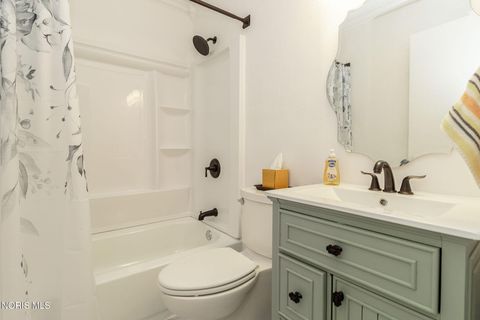 Tiny photo for 28570 Simmons Road, Perrysburg, OH 43551 (MLS # 10009997)
