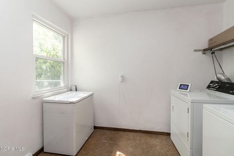 Tiny photo for 28570 Simmons Road, Perrysburg, OH 43551 (MLS # 10009997)