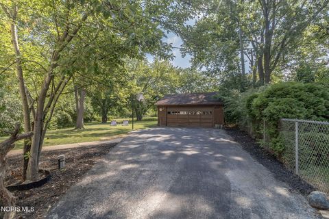 Tiny photo for 28570 Simmons Road, Perrysburg, OH 43551 (MLS # 10009997)