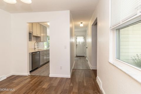 Tiny photo for 28570 Simmons Road, Perrysburg, OH 43551 (MLS # 10009997)