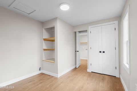 Tiny photo for 1045 Orchard Street, Toledo, OH 43609 (MLS # 10006329)