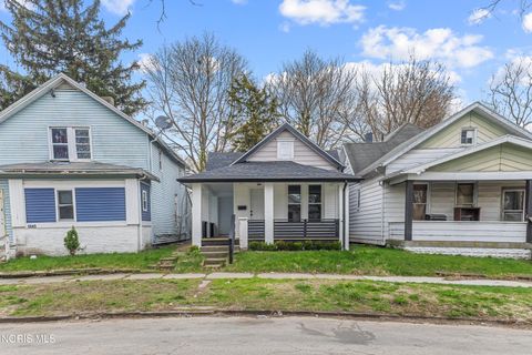 Tiny photo for 1045 Orchard Street, Toledo, OH 43609 (MLS # 10006329)