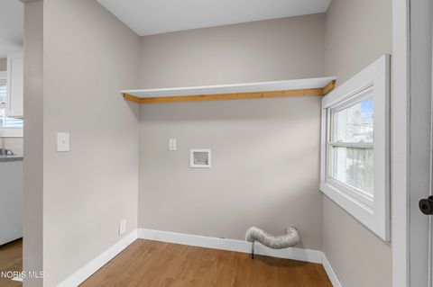 Tiny photo for 1045 Orchard Street, Toledo, OH 43609 (MLS # 10006329)