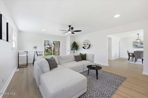 Tiny photo for 5232 Fortune Drive, Toledo, OH 43611 (MLS # 10006541)