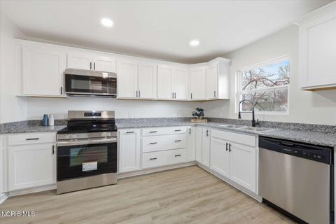 Tiny photo for 5232 Fortune Drive, Toledo, OH 43611 (MLS # 10006541)