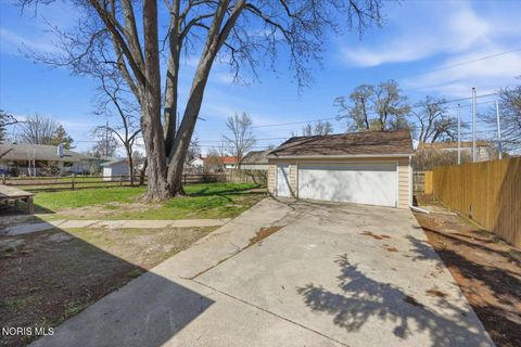 Tiny photo for 5232 Fortune Drive, Toledo, OH 43611 (MLS # 10006541)