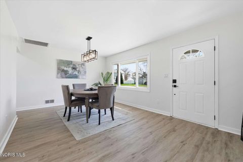 Tiny photo for 5232 Fortune Drive, Toledo, OH 43611 (MLS # 10006541)