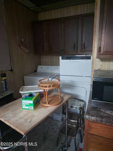 Tiny photo for 413 Walbridge Avenue, Toledo, OH 43609 (MLS # 10000651)