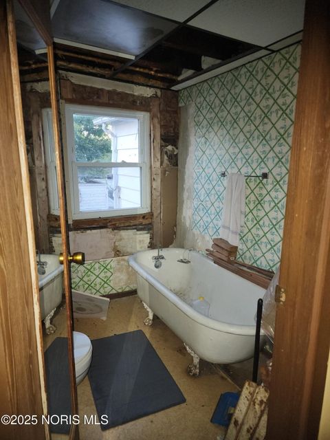 Tiny photo for 413 Walbridge Avenue, Toledo, OH 43609 (MLS # 10000651)