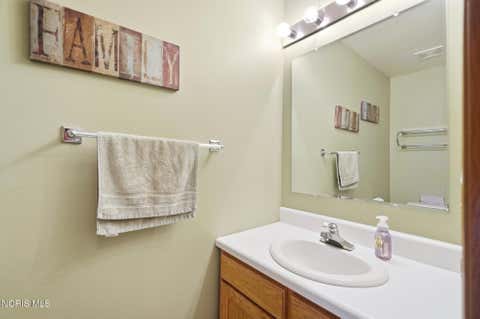 Tiny photo for 1079 Raven Road, Bowling Green, OH 43402 (MLS # 10011136)