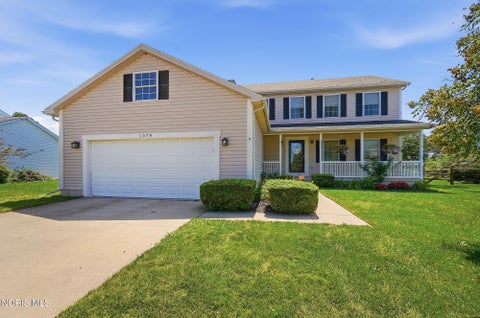 Photo of 1079 Raven Road, Bowling Green, OH 43402 (MLS # 10011136)
