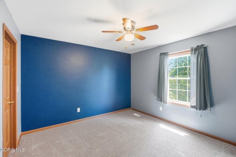 Tiny photo for 1079 Raven Road, Bowling Green, OH 43402 (MLS # 10011136)