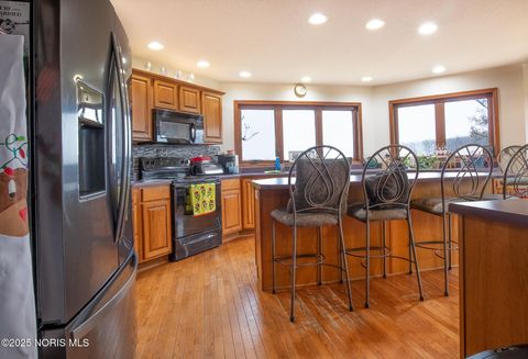 Tiny photo for 2332 County Road E Rd, Edgerton, OH 43517 (MLS # 10002041)