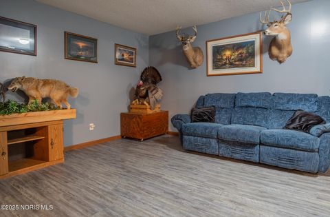 Tiny photo for 2332 County Road E Rd, Edgerton, OH 43517 (MLS # 10002041)