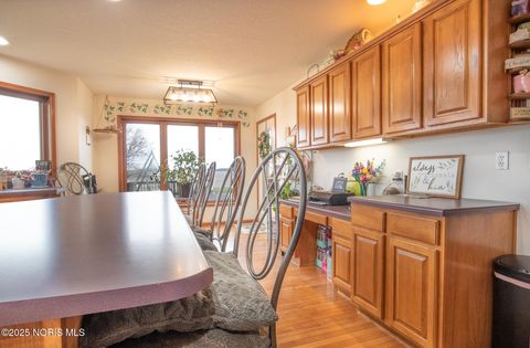 Tiny photo for 2332 County Road E Rd, Edgerton, OH 43517 (MLS # 10002041)