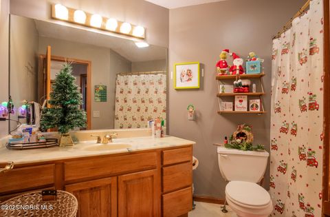 Tiny photo for 2332 County Road E Rd, Edgerton, OH 43517 (MLS # 10002041)