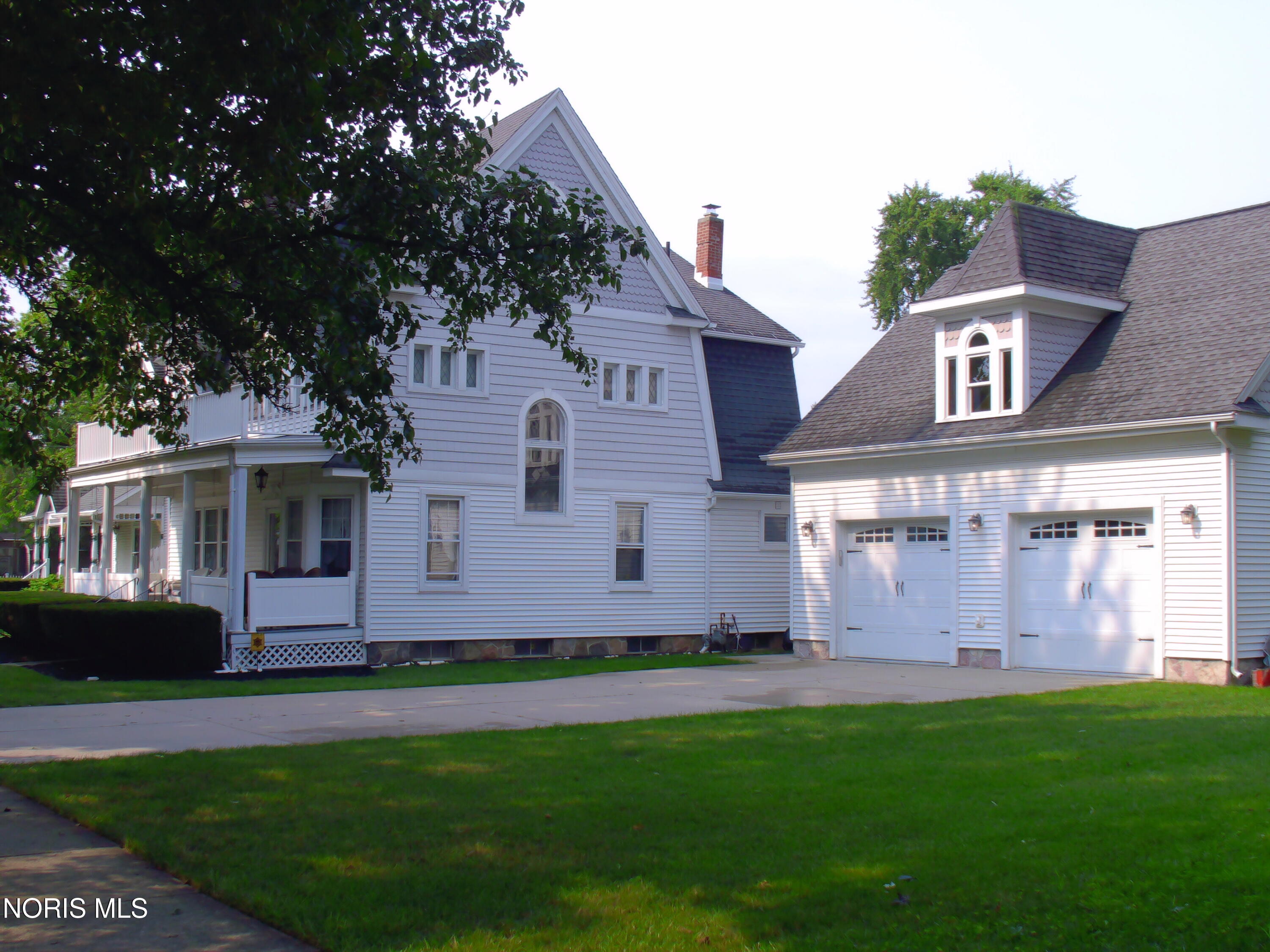 430 W Park Street