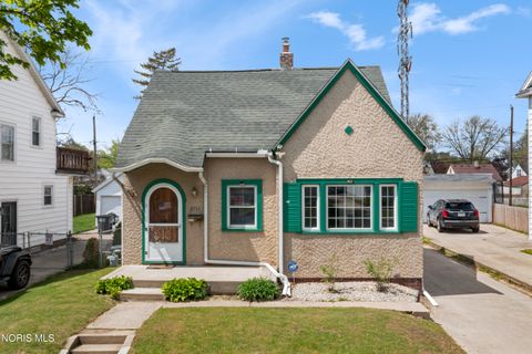 Photo of 3711 Sherbrooke Road, Toledo, OH 43613 (MLS # 10006936)