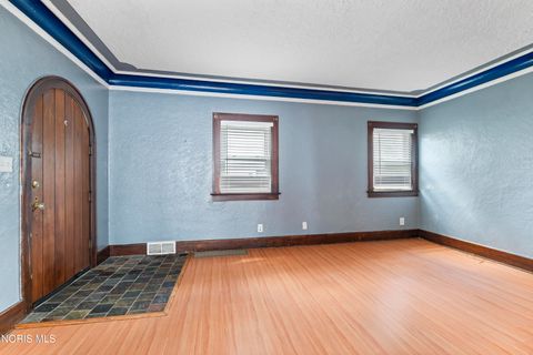 Tiny photo for 3711 Sherbrooke Road, Toledo, OH 43613 (MLS # 10006936)
