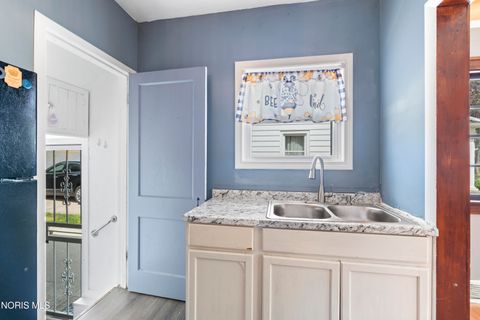 Tiny photo for 3711 Sherbrooke Road, Toledo, OH 43613 (MLS # 10006936)