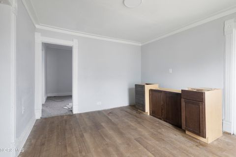 Tiny photo for 128 E Plumer Street, Toledo, OH 43605 (MLS # 10004461)