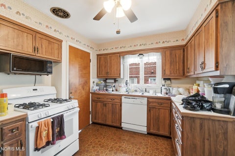 Tiny photo for 3717 Mapleway Drive, Toledo, OH 43614 (MLS # 10011216)