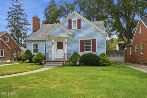 Tiny photo for 3717 Mapleway Drive, Toledo, OH 43614 (MLS # 10011216)