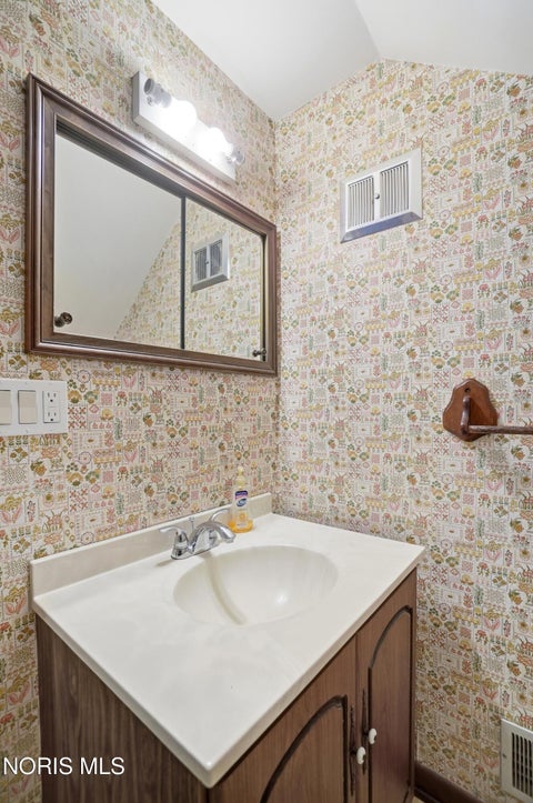 Tiny photo for 3717 Mapleway Drive, Toledo, OH 43614 (MLS # 10011216)