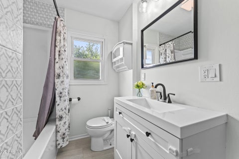 Tiny photo for 3228 Rocksberry Avenue, Toledo, OH 43614 (MLS # 10012458)