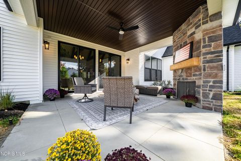 Tiny photo for 3 W Lake Road, Vermilion, OH 44089 (MLS # 10004472)