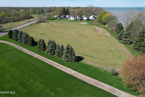 Tiny photo for 3 W Lake Road, Vermilion, OH 44089 (MLS # 10004472)