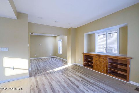 Tiny photo for 2121 Airport Highway, Toledo, OH 43609 (MLS # 10002705)