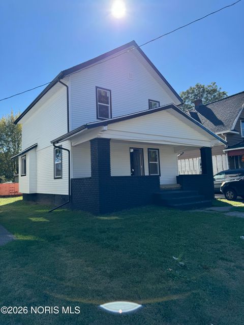 Photo of 2121 Airport Highway, Toledo, OH 43609 (MLS # 10002705)