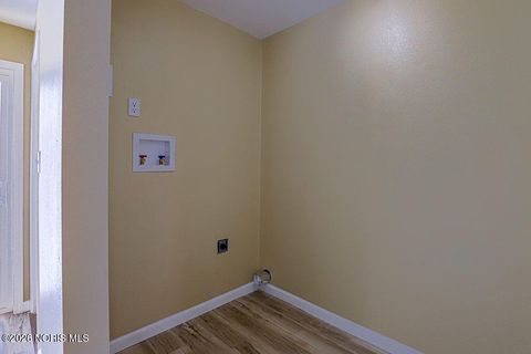 Tiny photo for 2121 Airport Highway, Toledo, OH 43609 (MLS # 10002705)