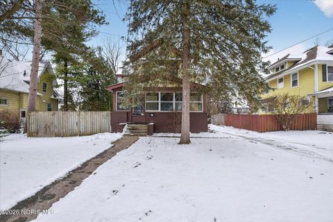 Tiny photo for 3837 Homewood Avenue, Toledo, OH 43612 (MLS # 10003204)