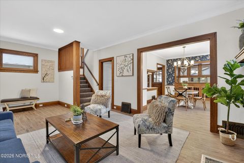 Tiny photo for 3837 Homewood Avenue, Toledo, OH 43612 (MLS # 10003204)