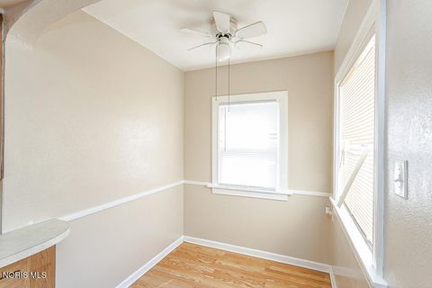 Tiny photo for 3340 Upton Avenue, Toledo, OH 43613 (MLS # 10008627)