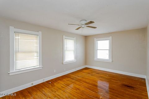 Tiny photo for 3340 Upton Avenue, Toledo, OH 43613 (MLS # 10008627)