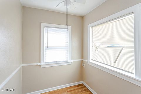 Tiny photo for 3340 Upton Avenue, Toledo, OH 43613 (MLS # 10008627)