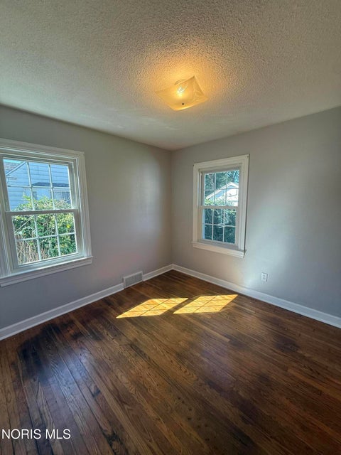 Tiny photo for 4114 S Detroit Avenue, Toledo, OH 43614 (MLS # 10013642)