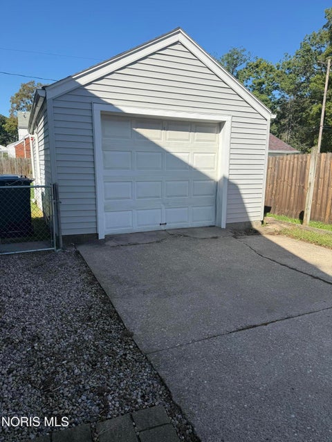 Tiny photo for 4114 S Detroit Avenue, Toledo, OH 43614 (MLS # 10013642)