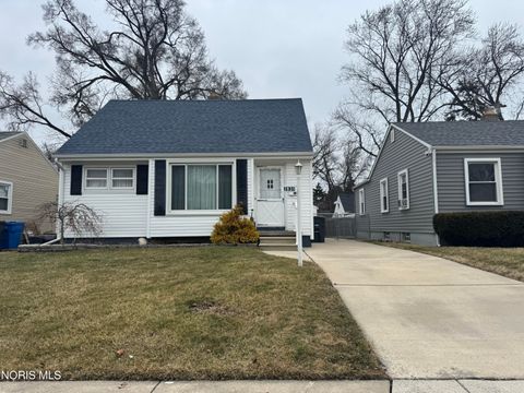 Tiny photo for 2831 118th Street, Toledo, OH 43611 (MLS # 10004586)
