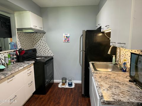 Tiny photo for 4515 W Bancroft Street #Apt 11, Toledo, OH 43615 (MLS # 10008240)