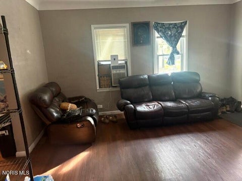 Tiny photo for 820 Stillman Street, Toledo, OH 43605 (MLS # 10013436)