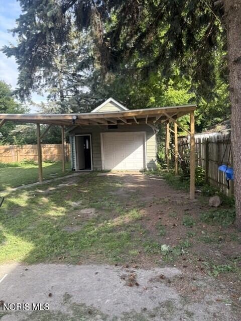 Tiny photo for 820 Stillman Street, Toledo, OH 43605 (MLS # 10013436)