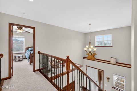 Tiny photo for 2805 Back Bay Dr, Maumee, OH 43537 (MLS # 10004771)