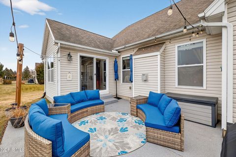 Tiny photo for 2805 Back Bay Dr, Maumee, OH 43537 (MLS # 10004771)